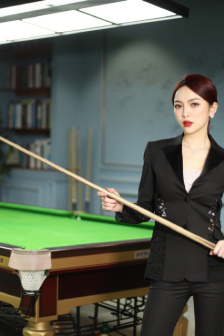 不戴奶罩的邻居hd未删减版